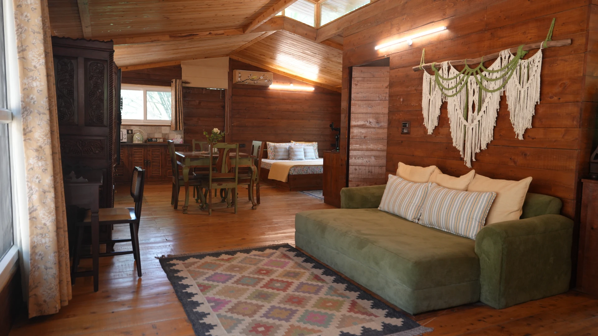 The Bamboo Cottage thumbnail 3