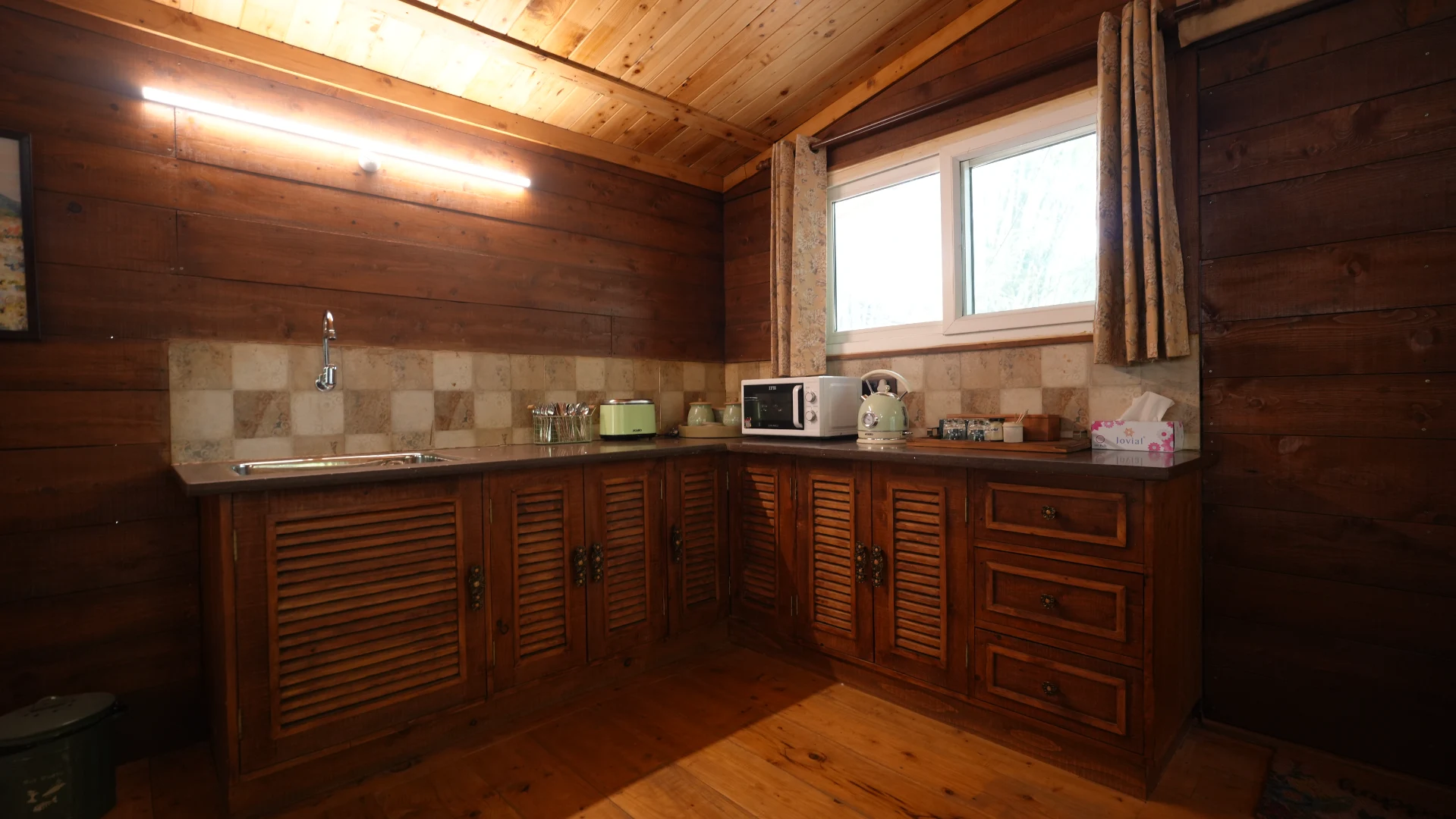 The Bamboo Cottage thumbnail 5